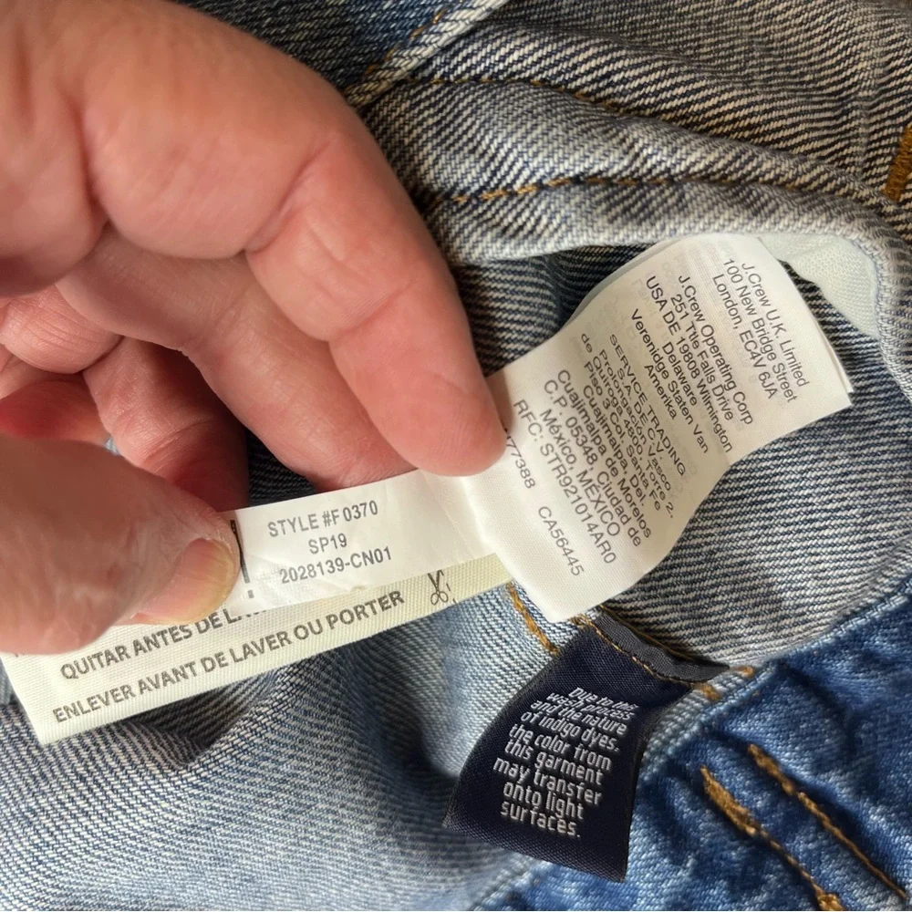 Madewell Classic Women's Medium Denim Jean Jacket Blue EUC - Picture 10 of 11